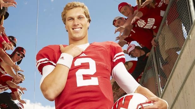 Yippee Ki-yazy: How Wisconsin quarterback Joel Stave got over his case of the yips